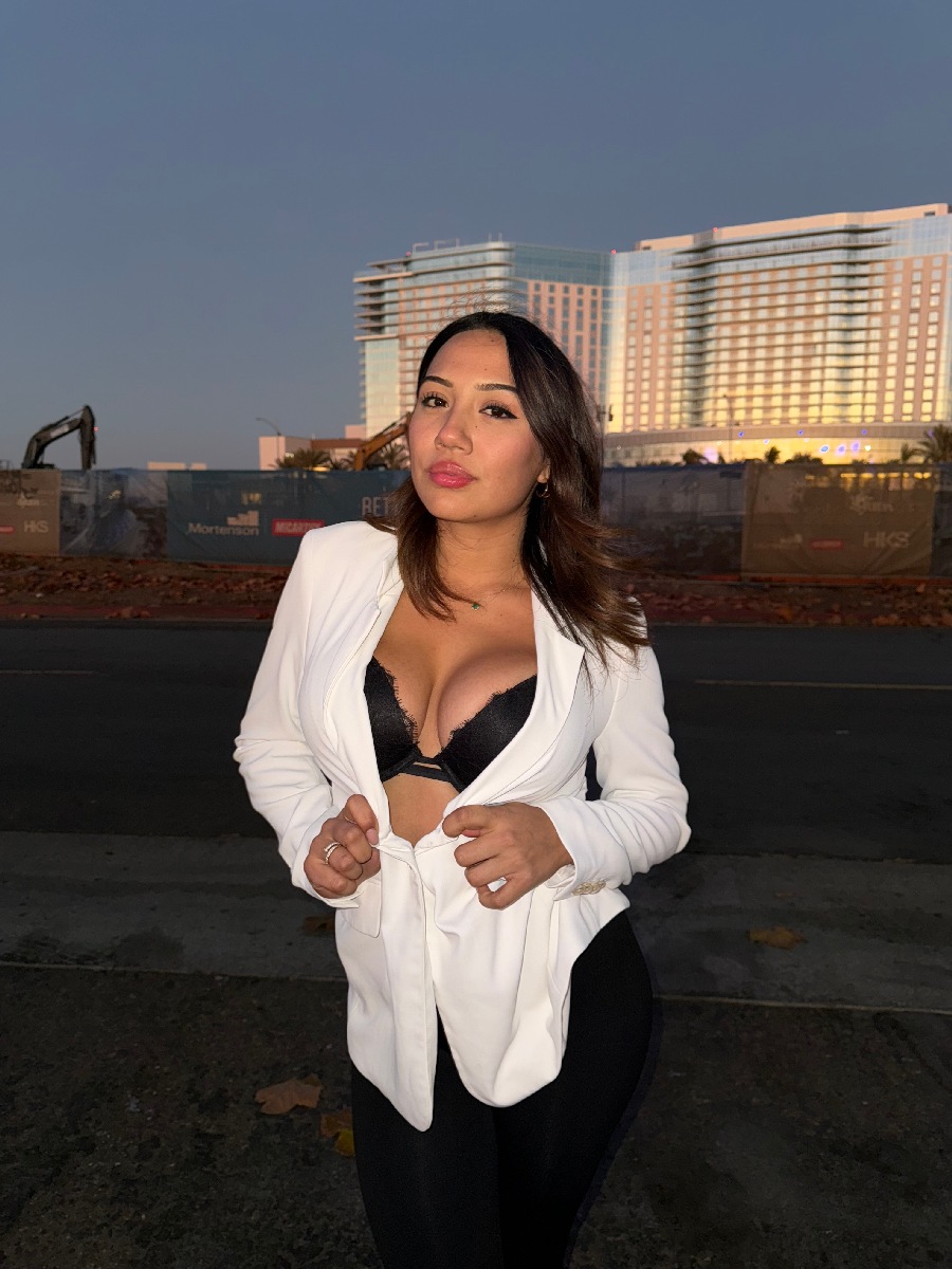 Take a pause and enjoy Ali Cruz — streaming from Ahvaz