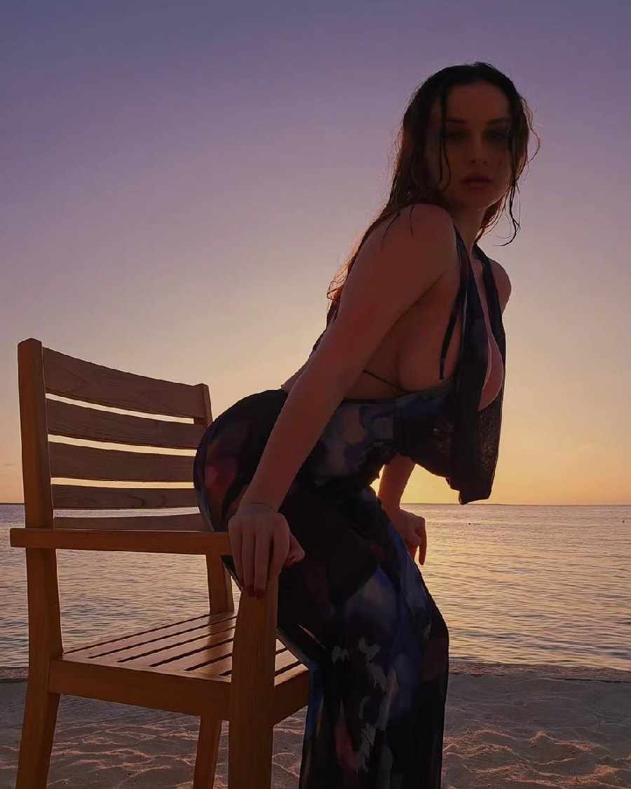 Sexy girl Miranda Faith nude in Ahvaz