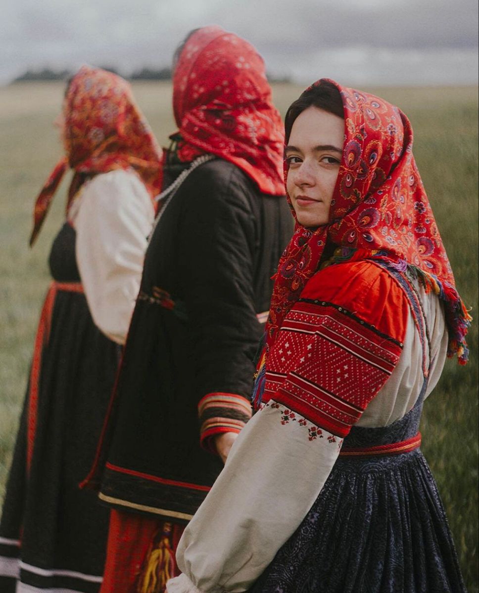 Women in Slavic costumes in Ahvaz