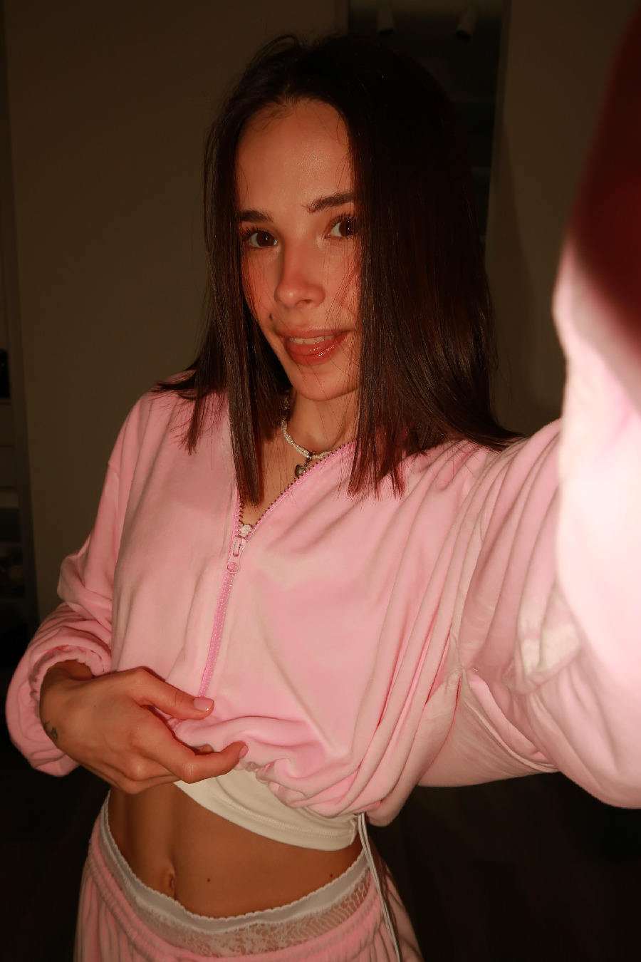 Tina brings the glow — live moments in Ahvaz